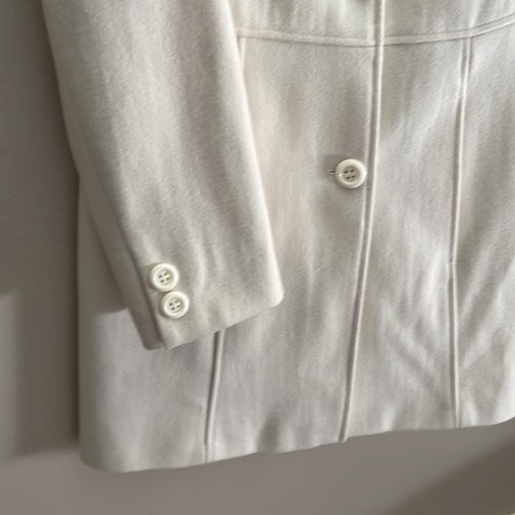 NWOT Women’s Ivory Peacoat (US M) - Picture 5 of 10